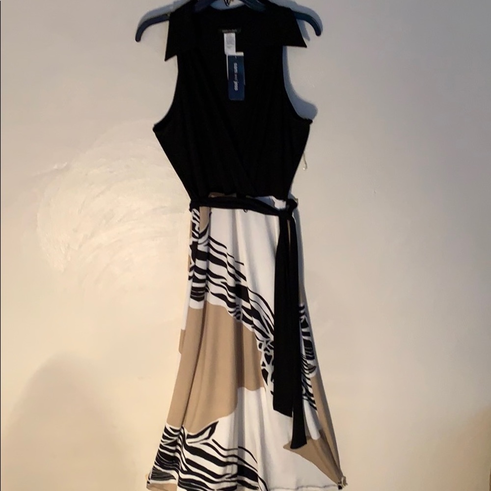Black and Beige V Neck Midi Dress